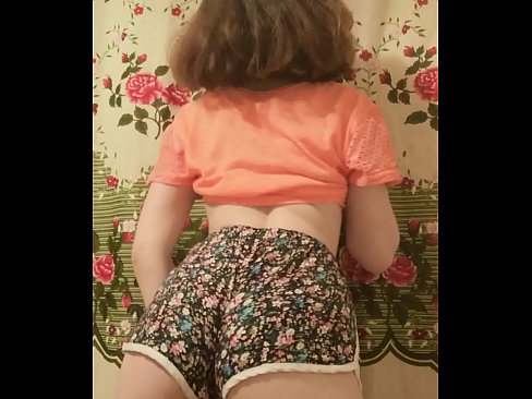 ❤️ סעקסי יונג באַבע סטריפּינג אַוועק איר קורצע הייזלעך אויף אַפּאַראַט ❤️❌ אַנאַל ווידעא ביי אונדז ️❤